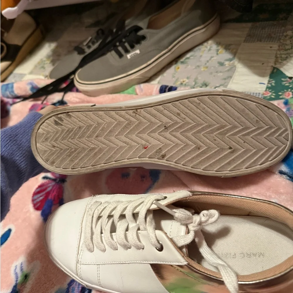 SOLD Marc Fisher Stylish White pink rosegold Women's platform Sneakers - Picture 4 of 6